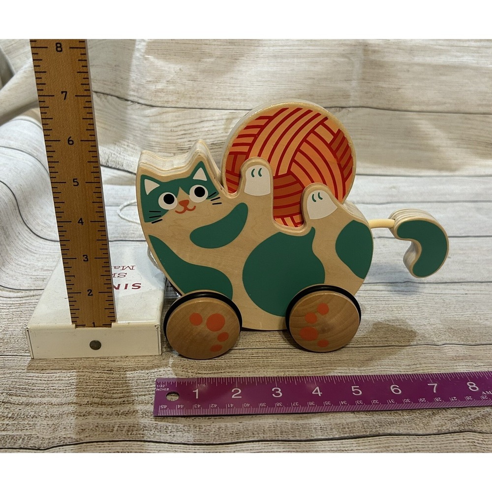 Montessori Toy Wooden Kitten Yarn Roll & Rattle Walk Along Pull Toy Tb12